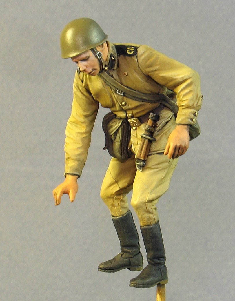 T35207 Советские артиллеристы (лето 70-80-х годов) со снарядами (2) Tank