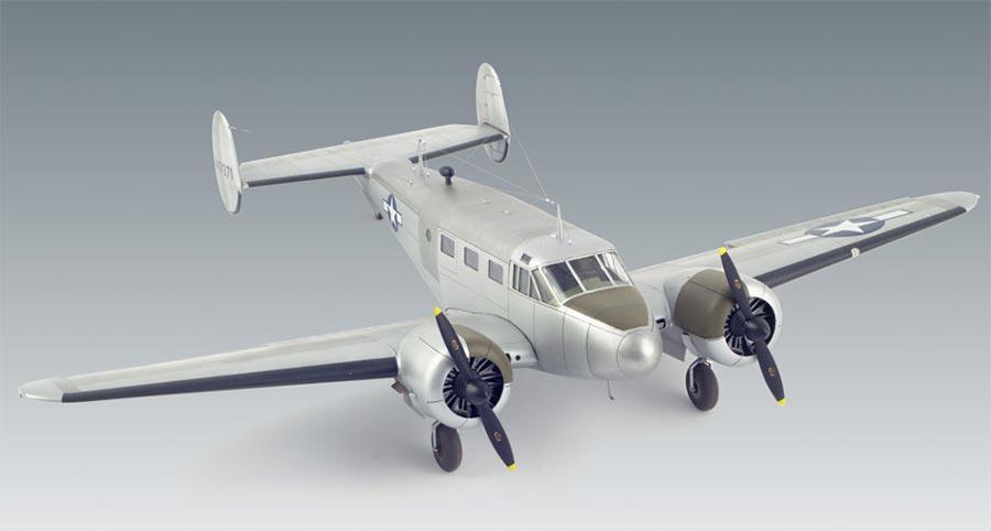 48181 C-45F/UC-45F, пассажирский самолёт ВВС США II МВ ICM