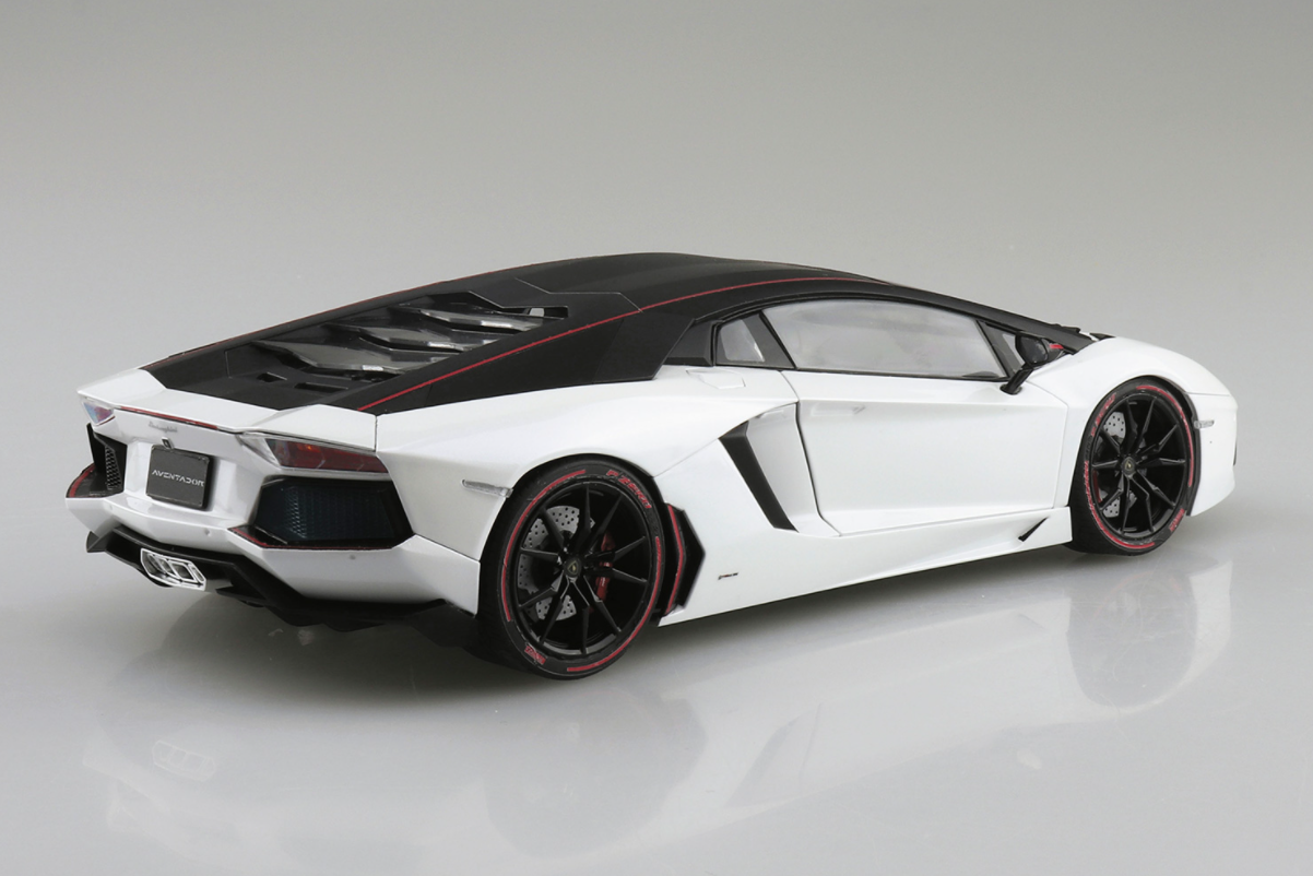 06121 Lamborghini Aventador Pirelli Edition '15 Aoshima