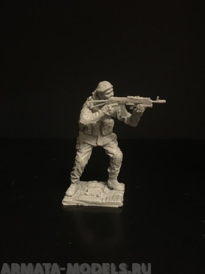 5026ТБ Боец стреляющий стоя из автомата с подствольником Три Богатыря