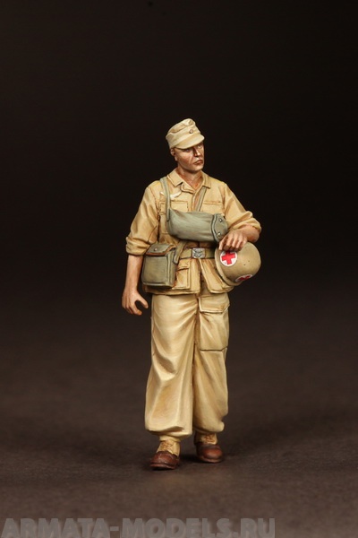 35127SOGA Сombat Medic Fallschirmjager- Brigade Ramcke. El Alamein, August 1942. SOGA Miniatures