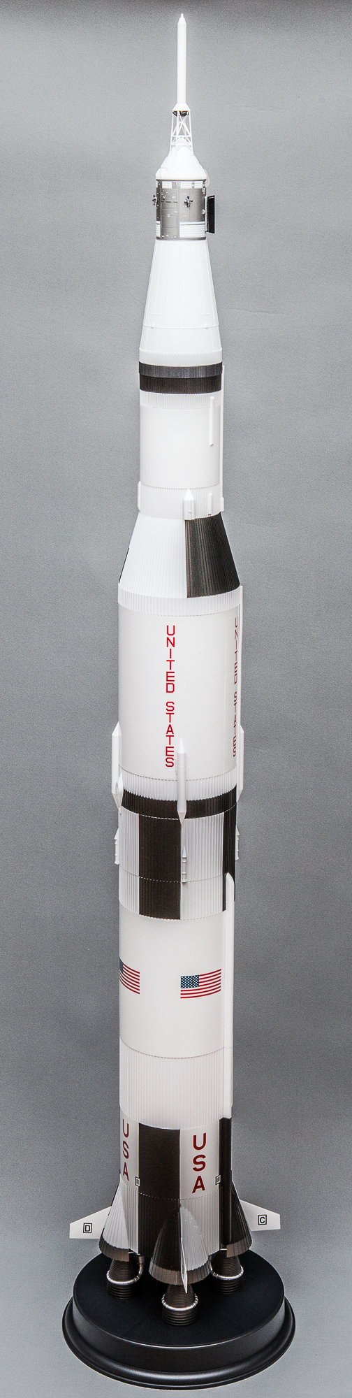 50402Д 1/72 Космический корабль Сатурн V Dragon