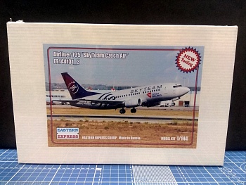 ЕЕ144131_3 Авиалайнер 737-500  SkyTeam Czech